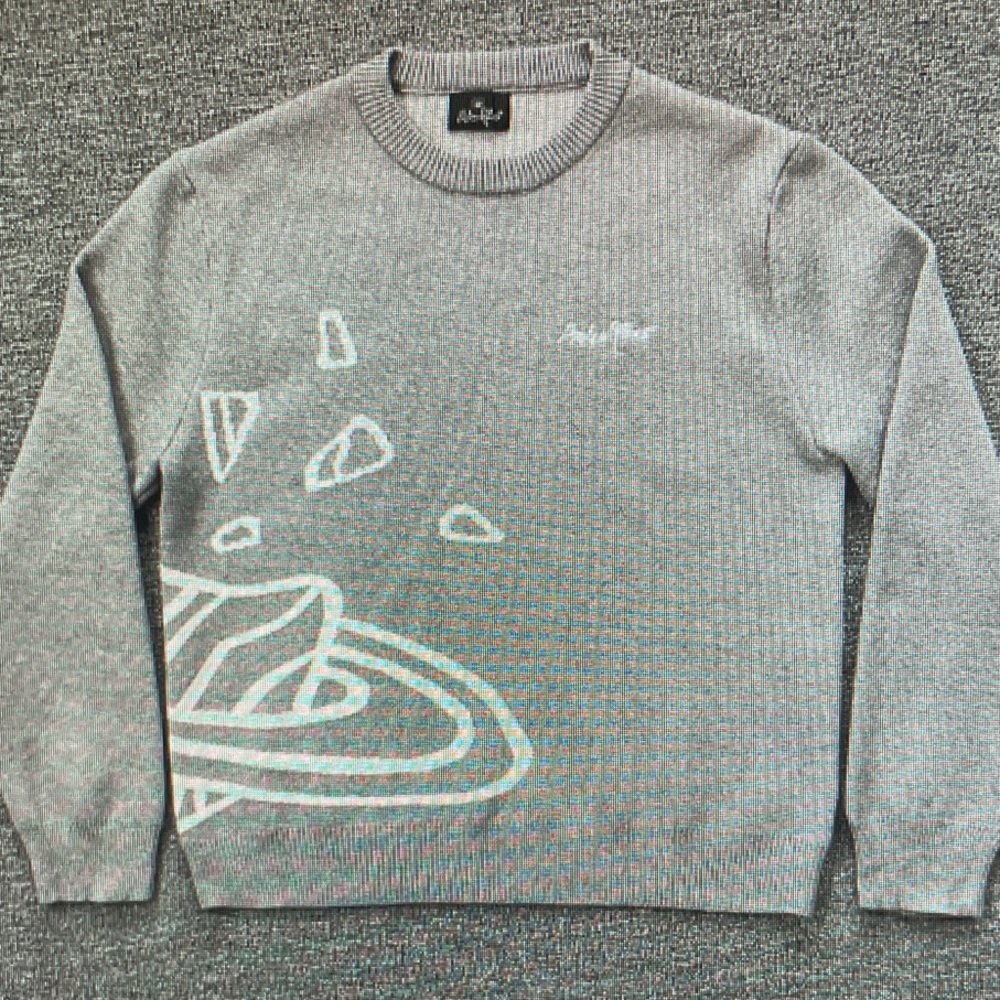 Stylish Gray Crewneck Sweater with Abstract Design
